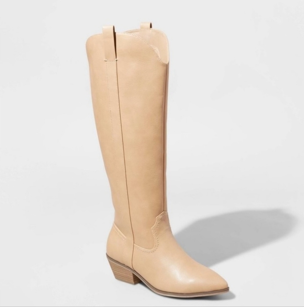 Final Price- NWT Sommer Western Boots Universal Thread